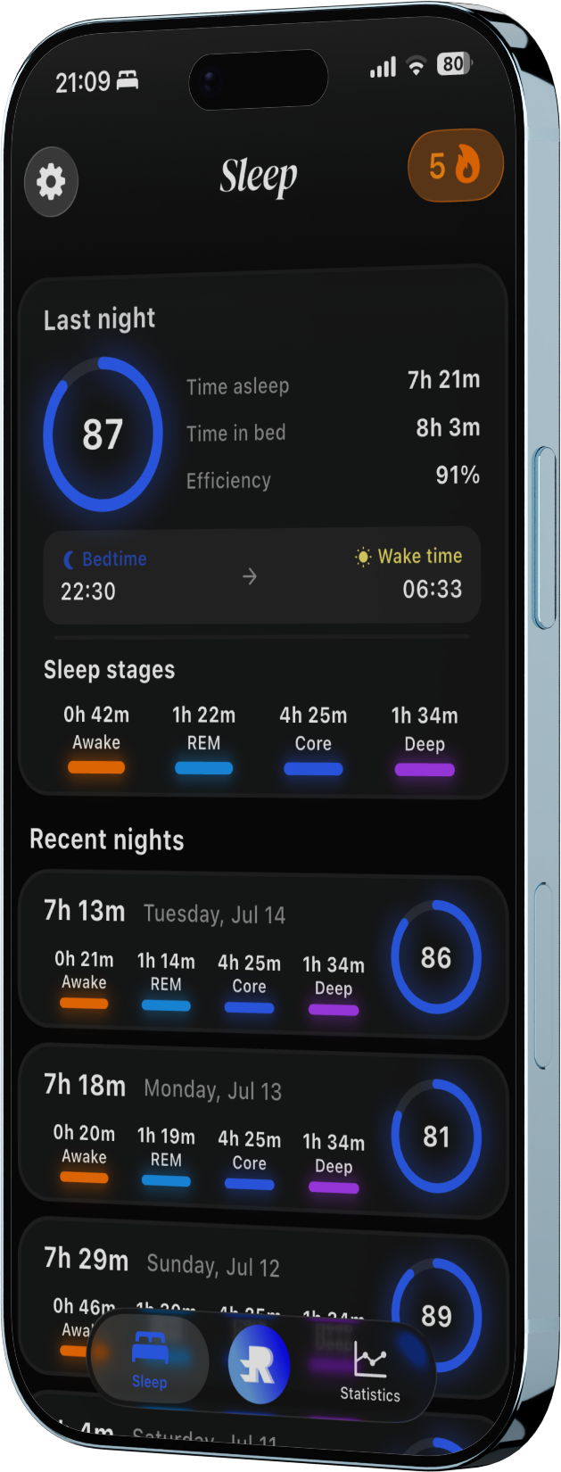 Sleep score and sleep stage tracking screen